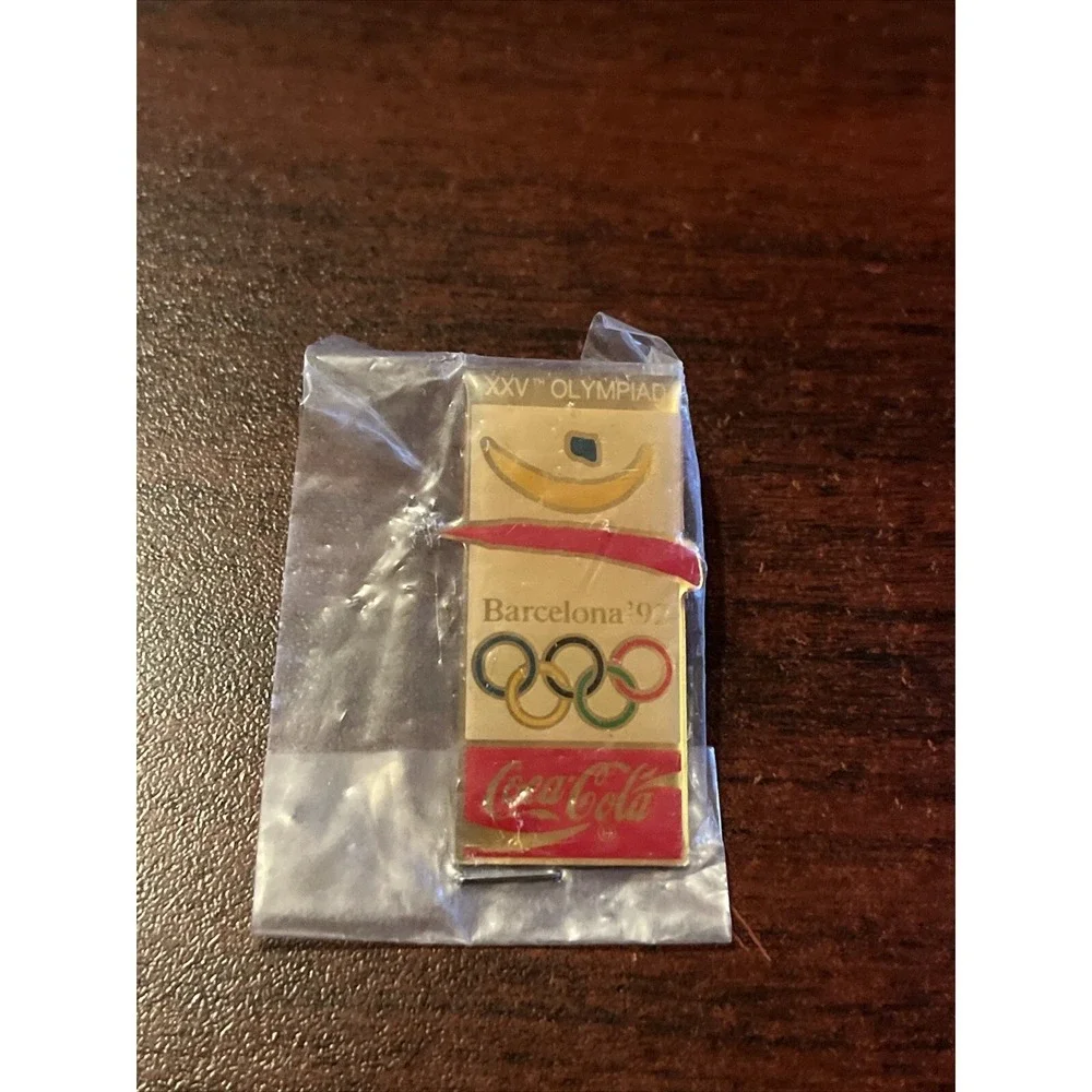 Vintage 1992 Coca-Cola Coke Barcelona Olympics XXV Olympiad Lapel Hat‎ Pin